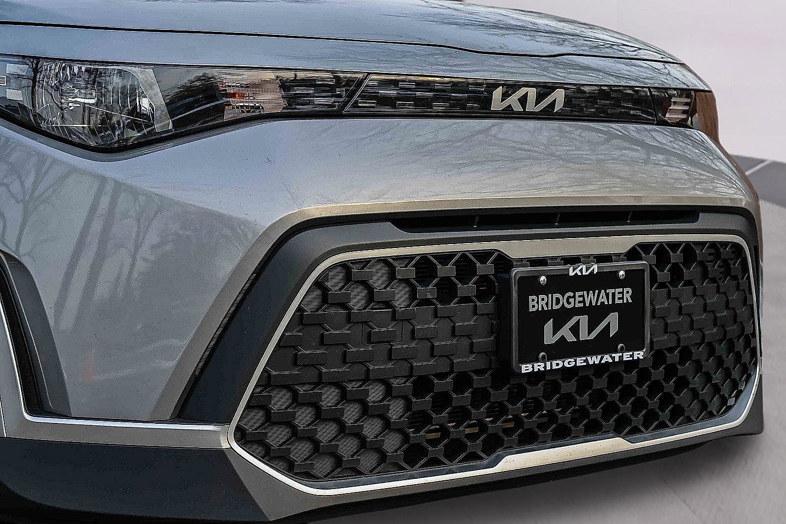 Certified 2023 Kia Soul LX w/ LX Technology Package image 27