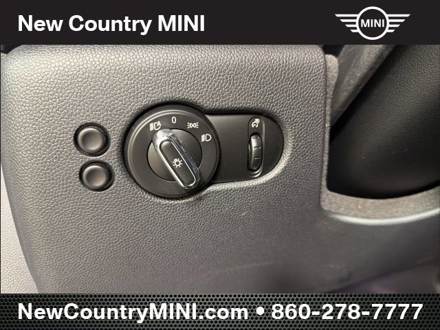 Used 2019 MINI Cooper S w/ Signature Upholstery Package image 27