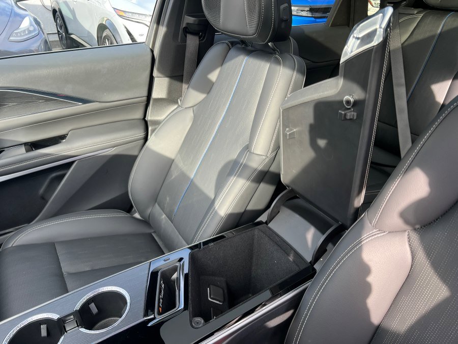 Used 2024 Cadillac Lyriq Luxury w/ LPO, Floor Liner Package image 35