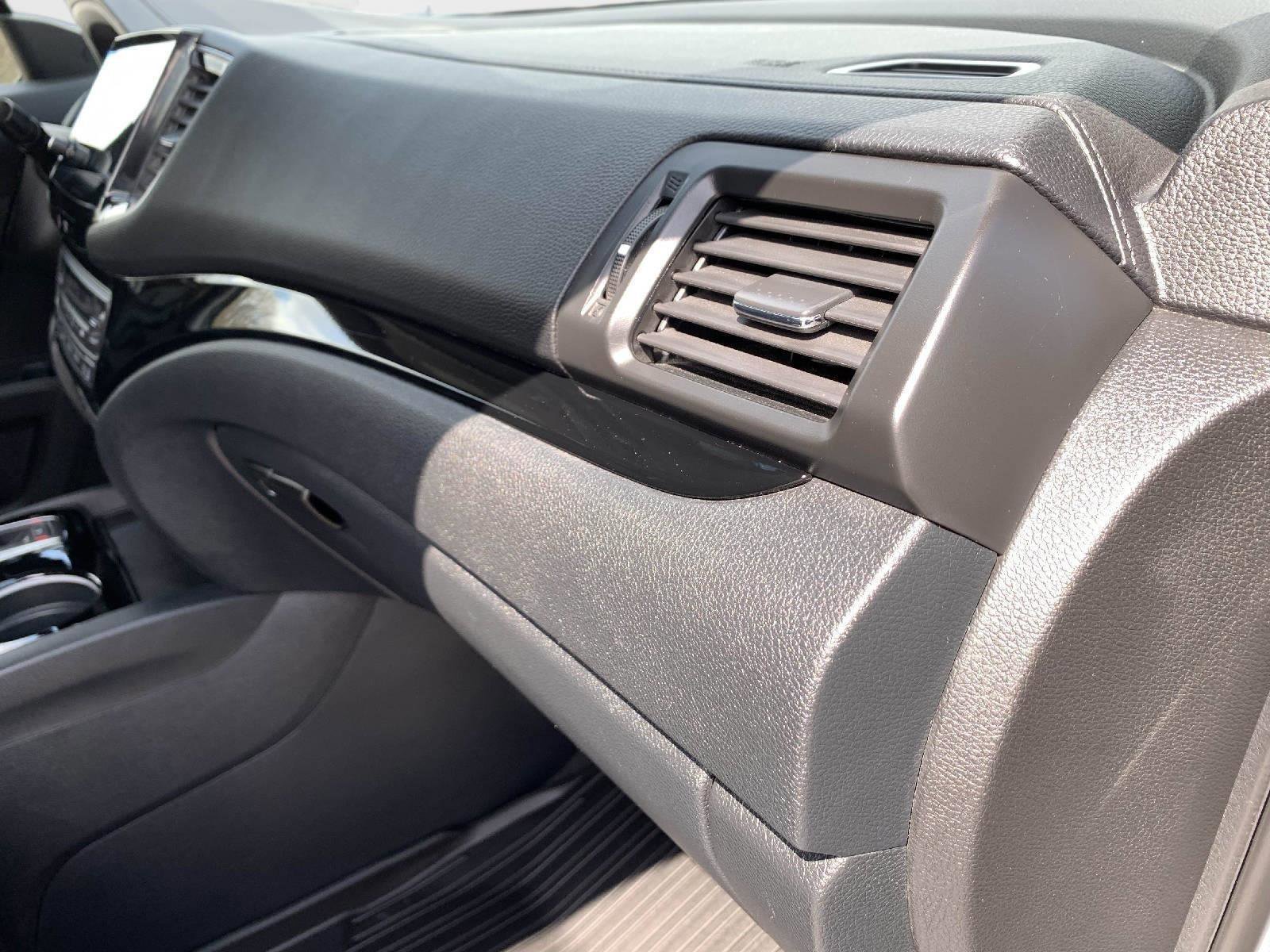 Used 2022 Honda Pilot Touring image 47