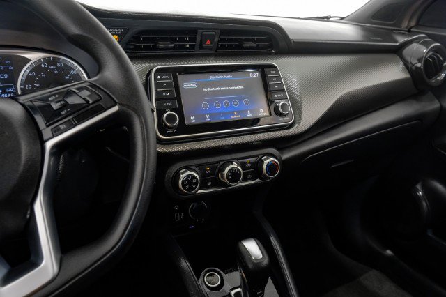Used 2020 Nissan Kicks S w/ Interior Electronics Package FWD image 24
