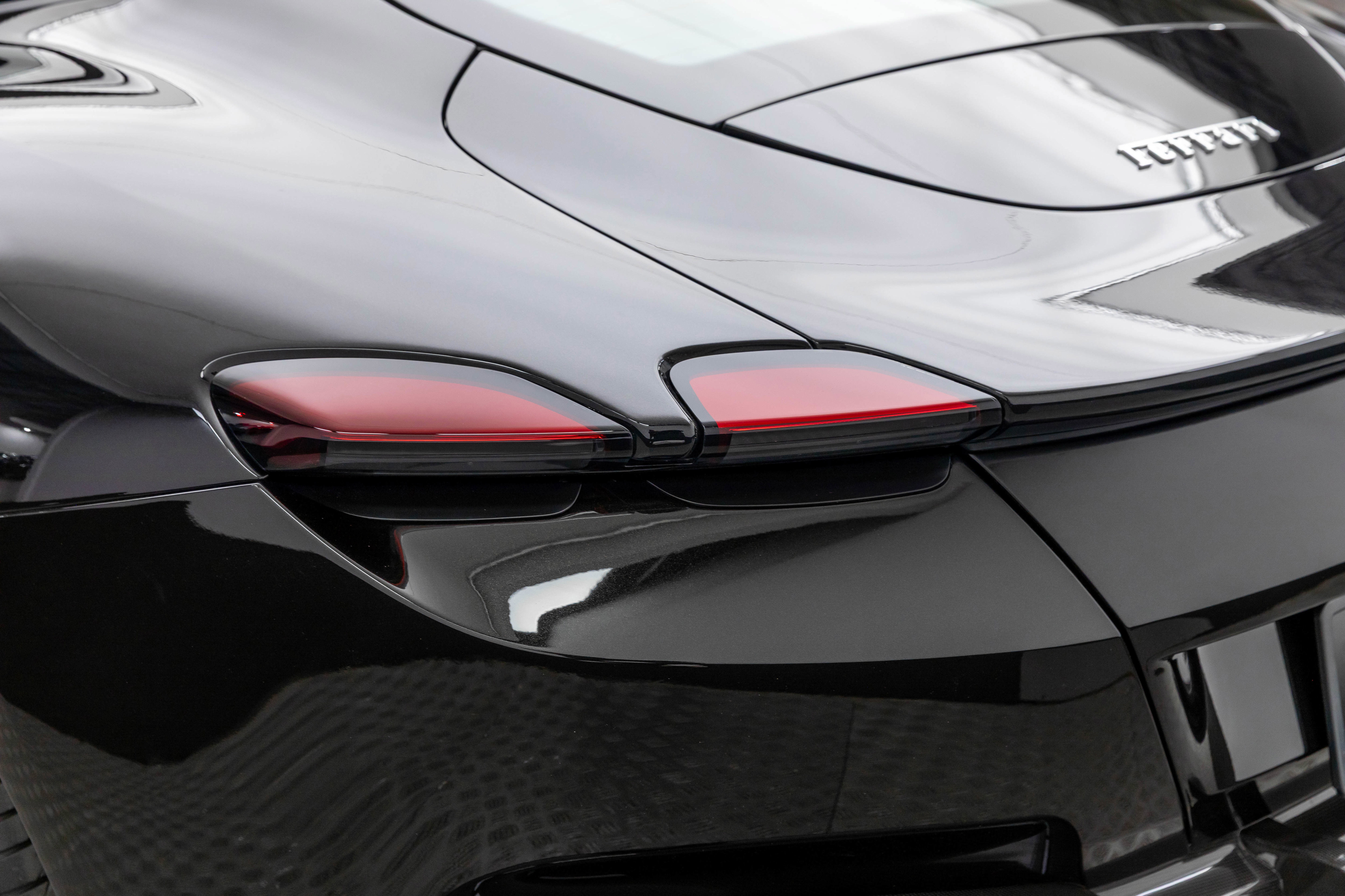 Certified 2021 Ferrari Roma image 20