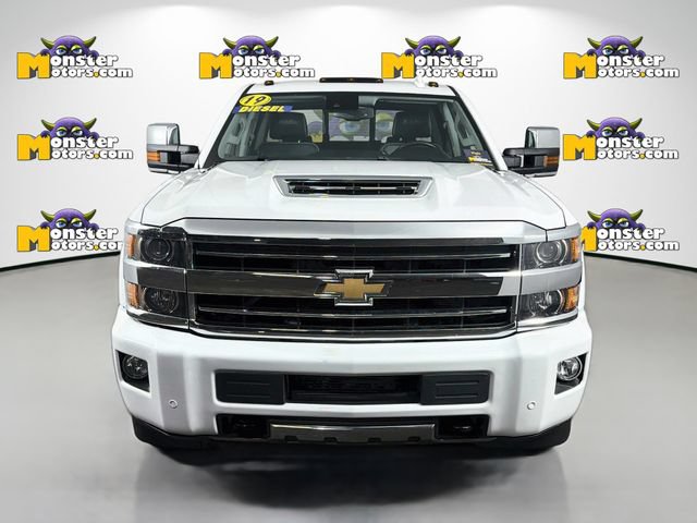 Used 2019 Chevrolet Silverado 3500 High Country AWD/4WD image 2