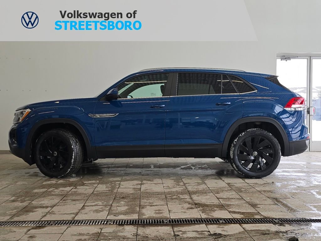 New 2026 Volkswagen Atlas Cross Sport SE image 1