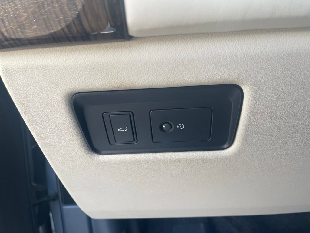 Used 2019 Land Rover Range Rover HSE AWD/4WD image 37