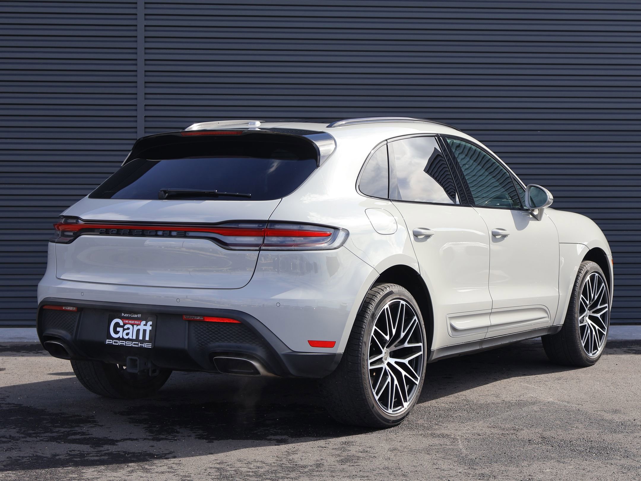 Used 2022 Porsche Macan image 10