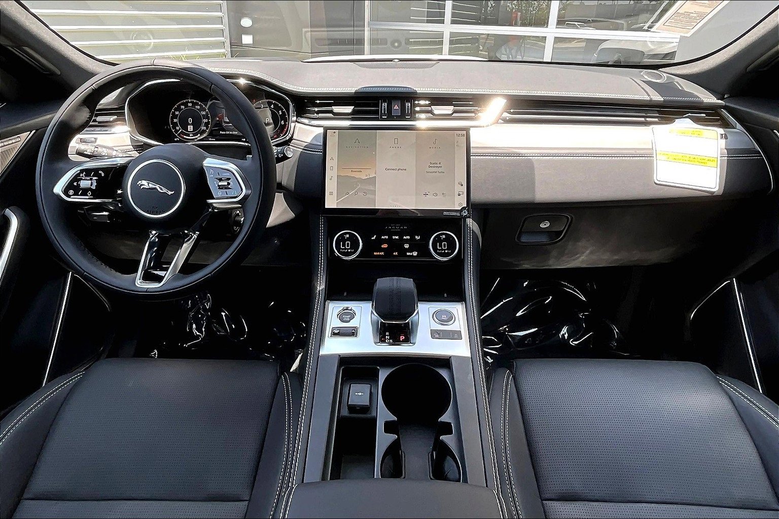 New 2026 Jaguar F-PACE R-Dynamic S image 5