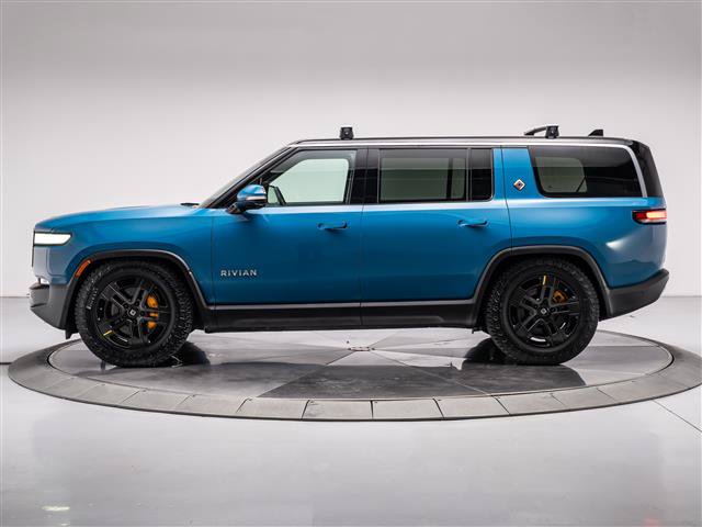 Used 2023 Rivian R1S Adventure AWD/4WD image 2