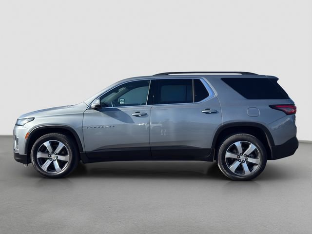 Used 2023 Chevrolet Traverse LT w/ LT Premium Package image 3