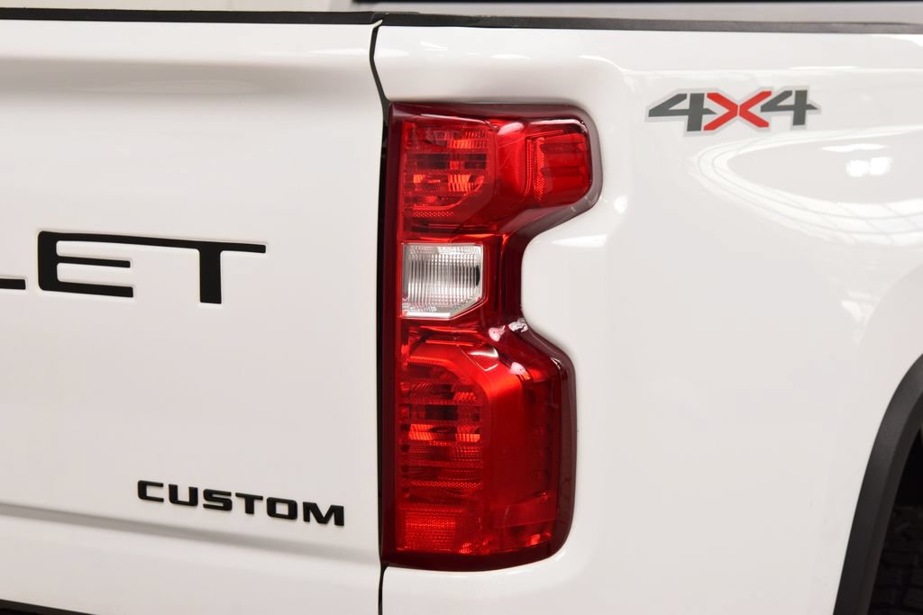 Used 2023 Chevrolet Silverado 2500 Custom w/ Custom Value Package AWD/4WD image 21