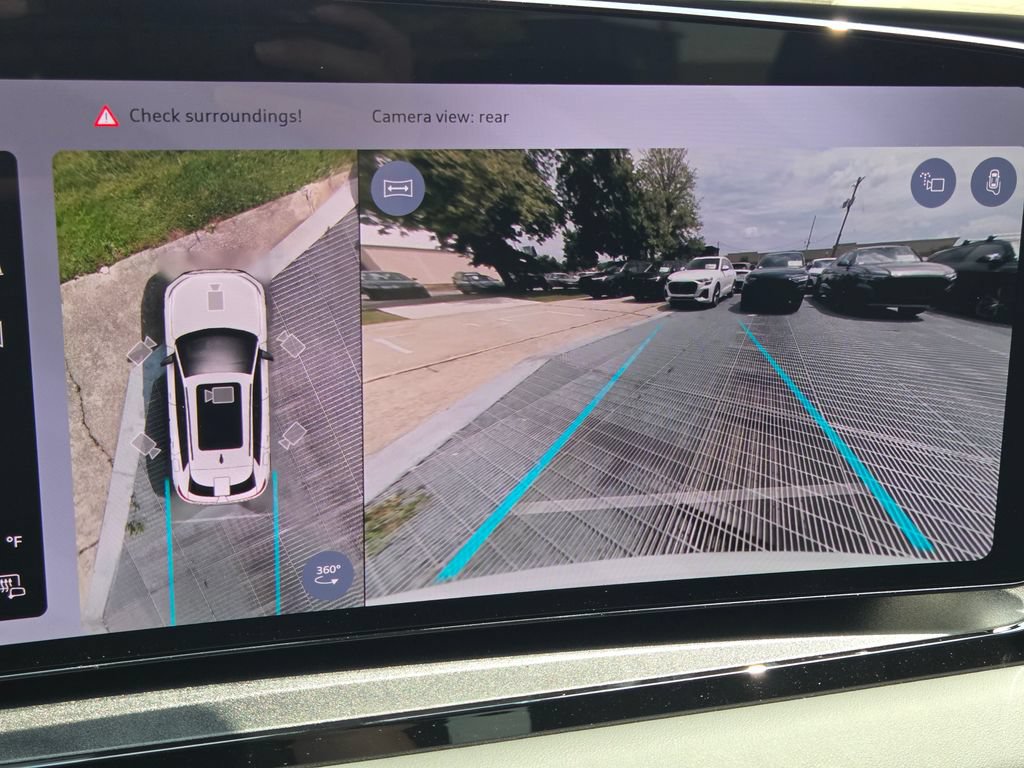 New 2027 Audi Q6 e-tron Prestige AWD/4WD image 11