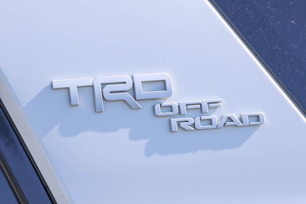 Used 2021 Toyota 4Runner TRD Off-Road Premium AWD/4WD image 8