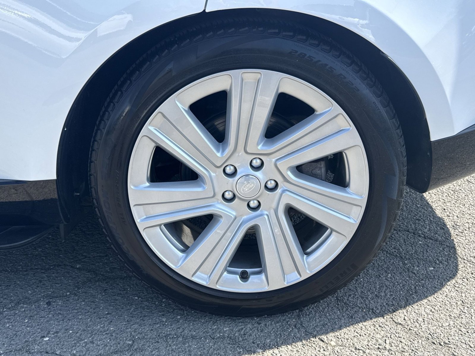 Used 2022 Land Rover Range Rover SE image 12