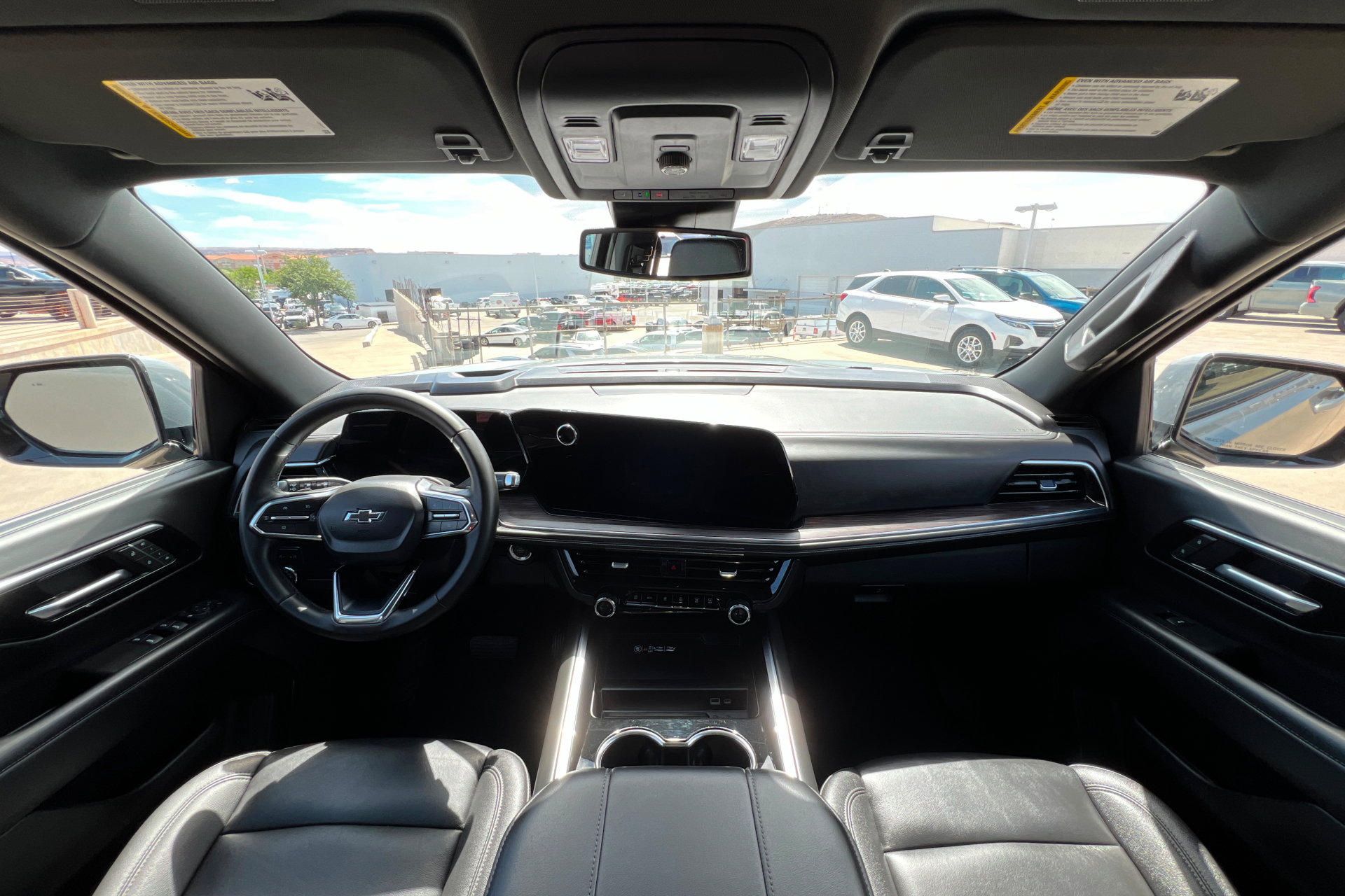 Used 2025 Chevrolet Suburban Z71 AWD/4WD image 10