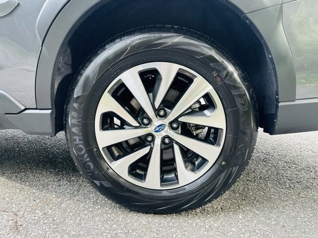 Used 2025 Subaru Outback Premium image 27