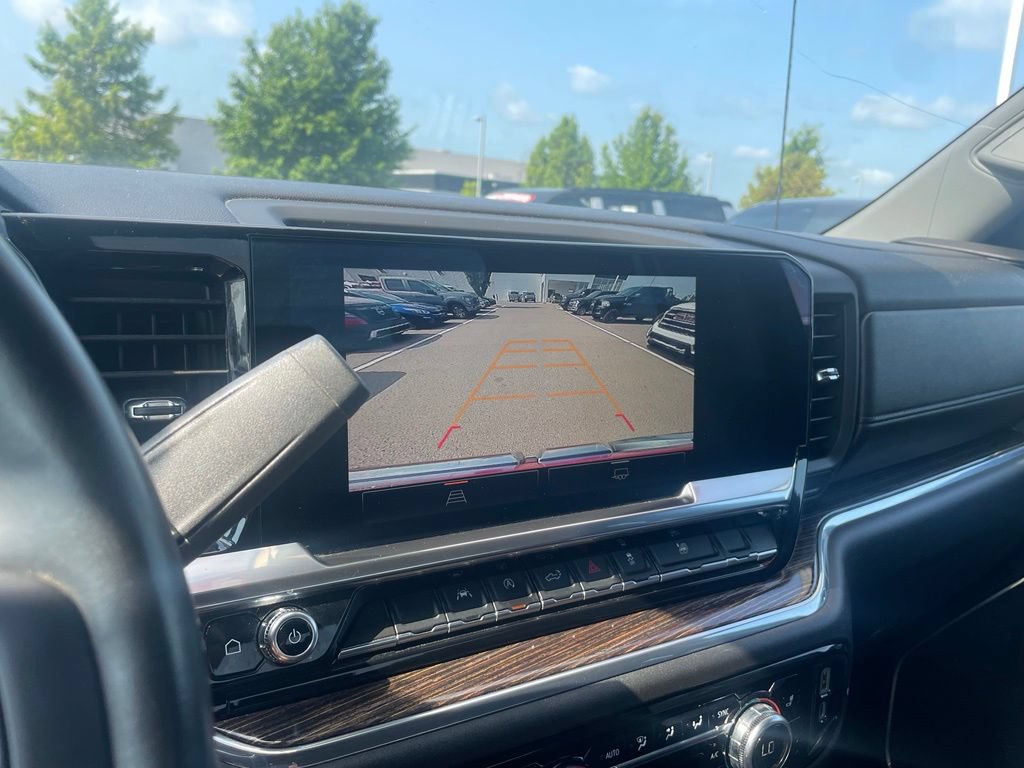 Used 2023 GMC Sierra 1500 SLE AWD/4WD image 16