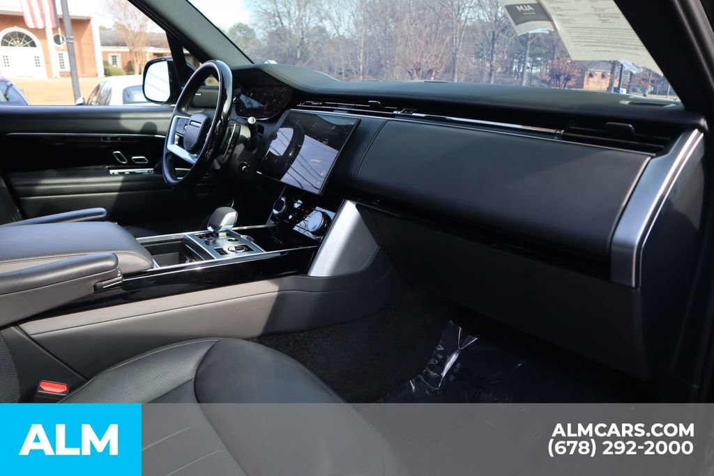 Used 2023 Land Rover Range Rover SE image 32