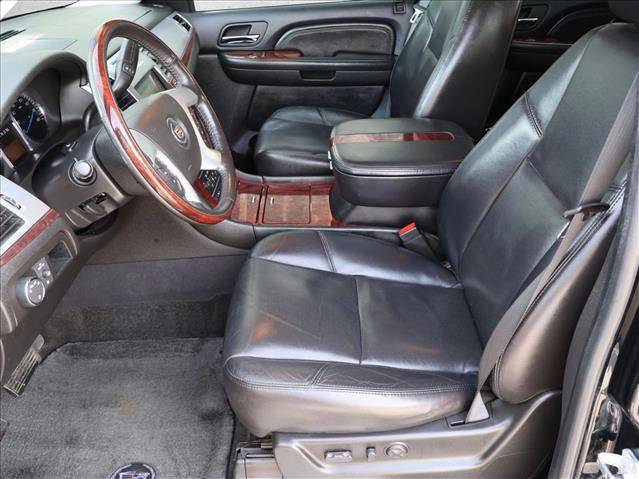 Used 2008 Cadillac Escalade EXT AWD/4WD image 18