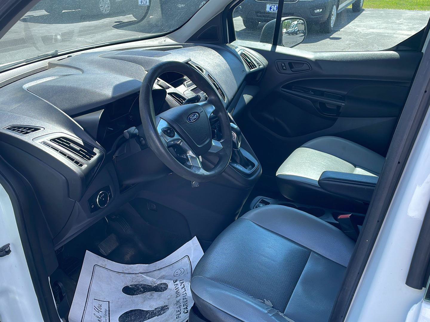 Used 2017 Ford Transit Connect XL FWD image 9