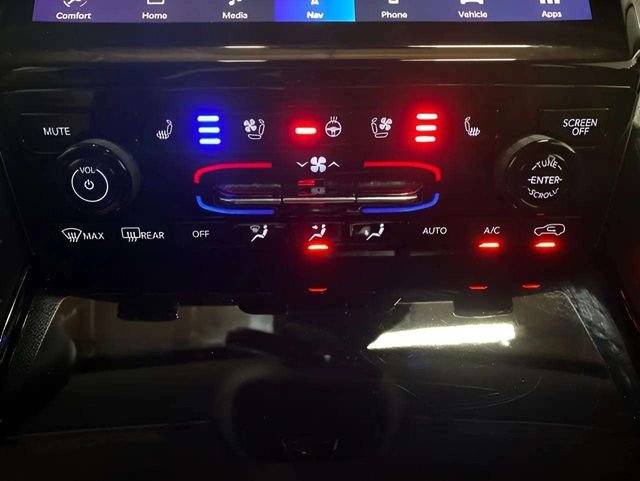Used 2023 Jeep Grand Cherokee 4WD 4xe w/ Luxury Tech Group II image 87