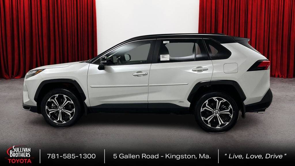 Certified 2025 Toyota RAV4 XSE w/ Weather Package AWD/4WD image 8