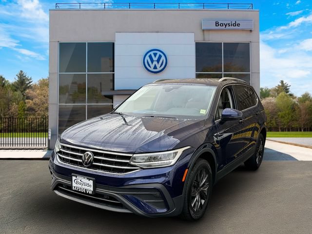 Used 2024 Volkswagen Tiguan SE AWD/4WD image 4