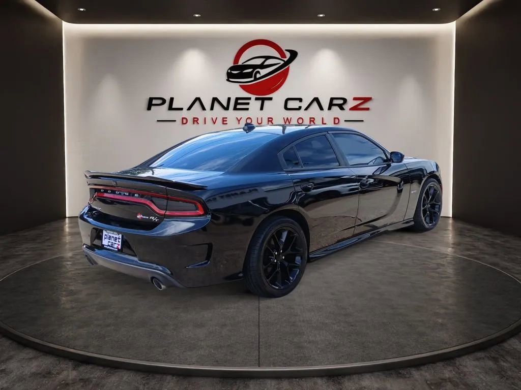 Used 2019 Dodge Charger R/T w/ Plus Group RWD image 5