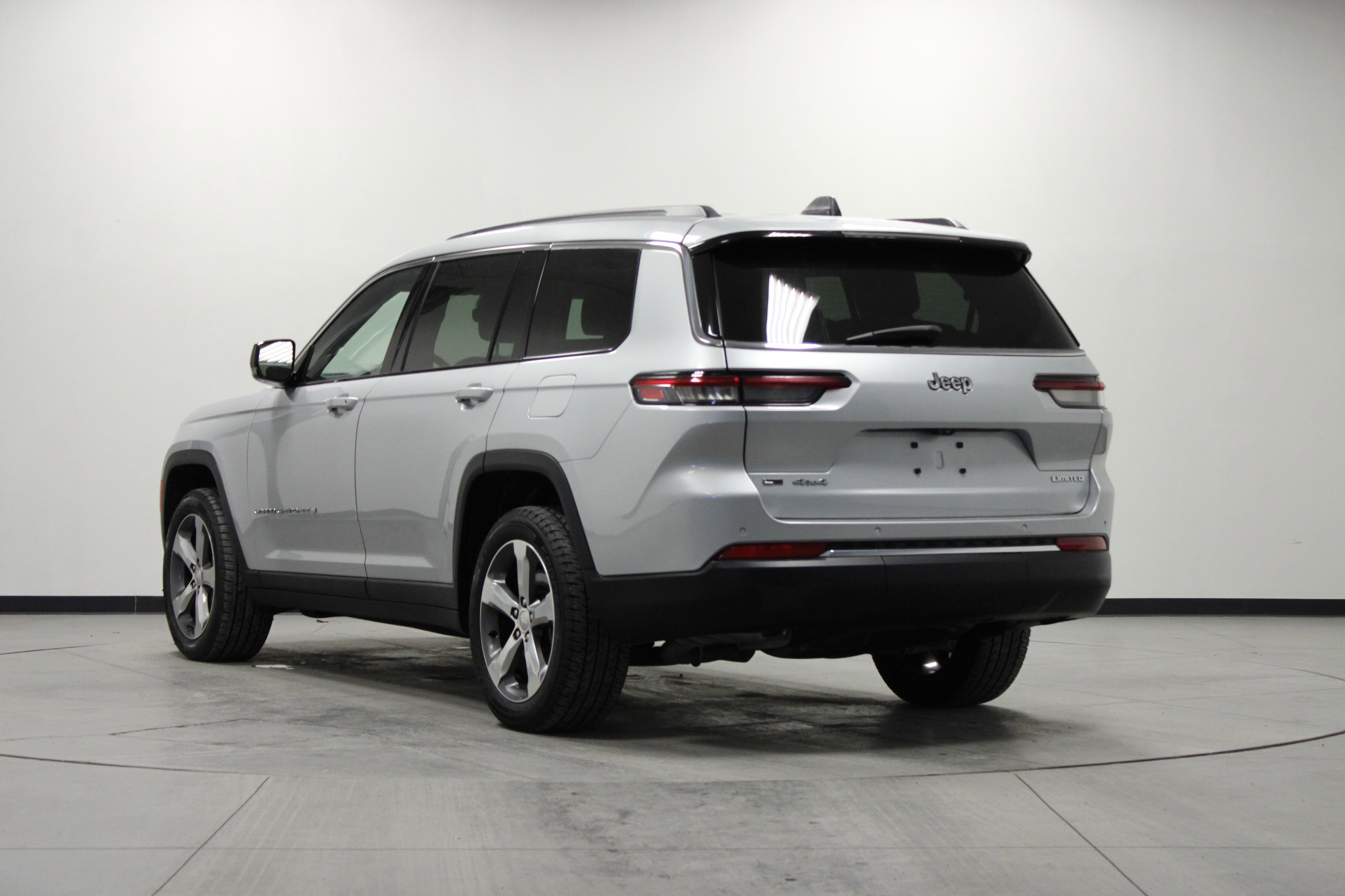 Used 2021 Jeep Grand Cherokee L Limited w/ Trailer Tow Group (B) image 6