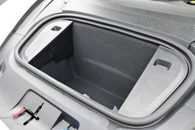 Certified 2025 Porsche Taycan AWD/4WD image 17