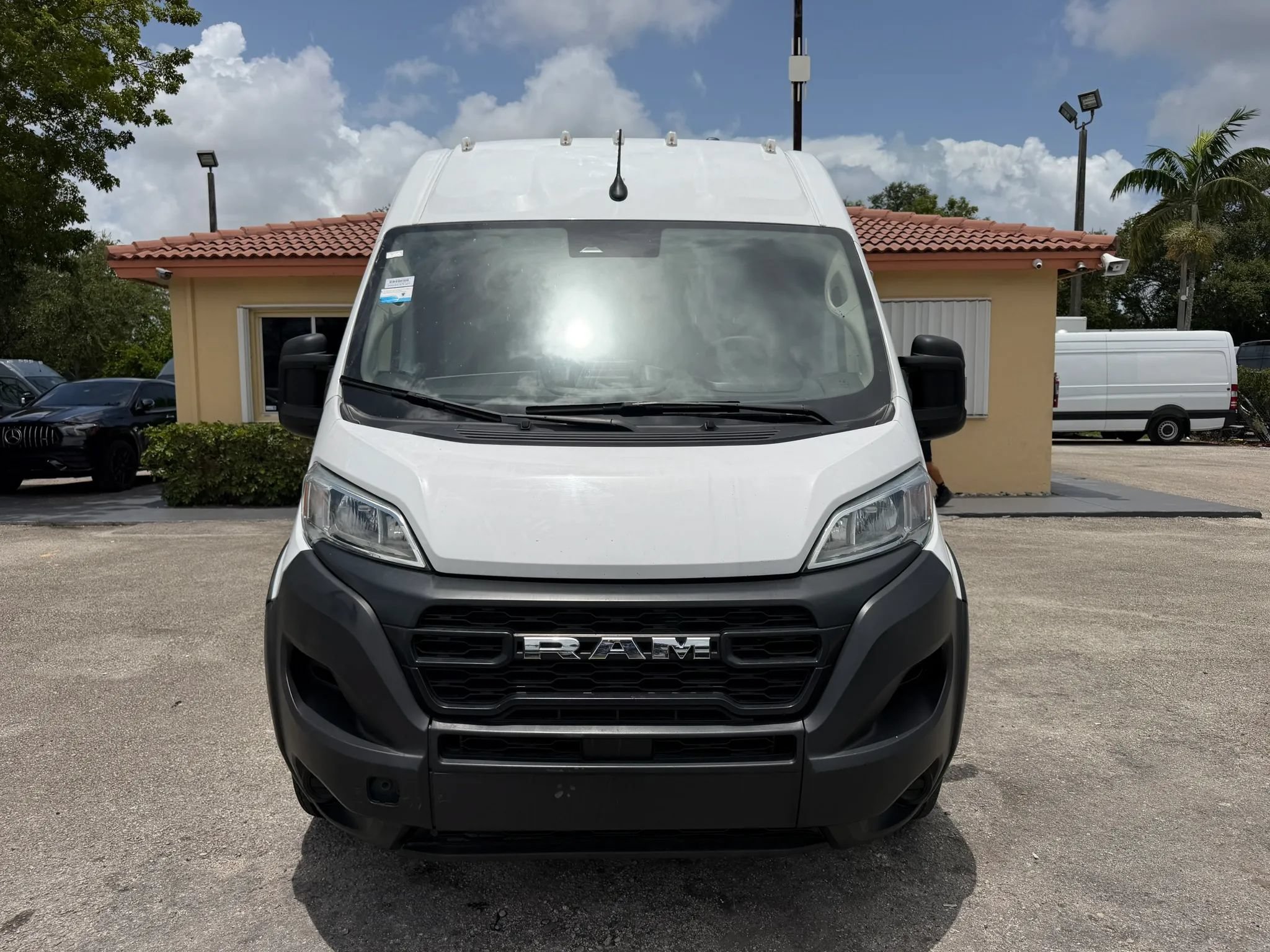 Used 2023 RAM ProMaster 3500 FWD image 10