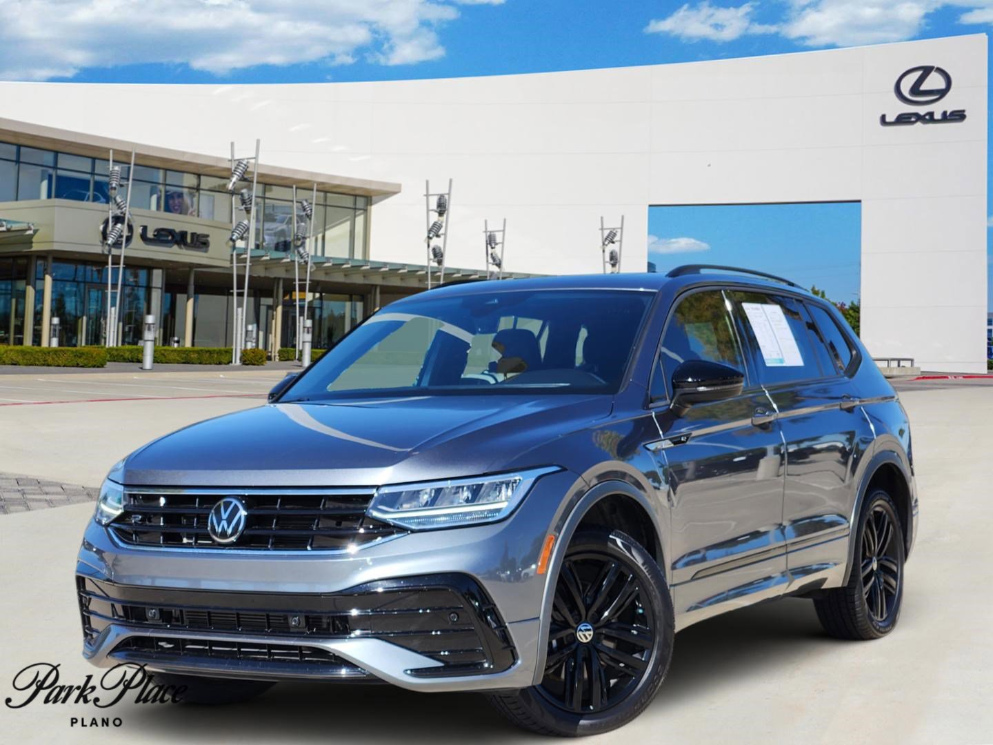 Used 2022 Volkswagen Tiguan SE R-Line