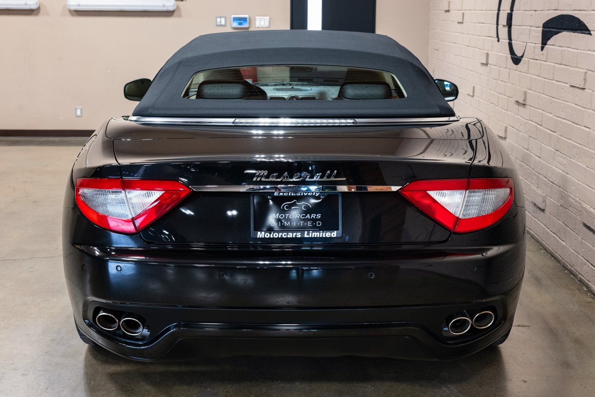 Used 2014 Maserati GranTurismo Convertible image 8