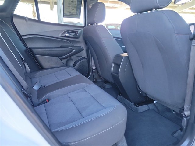 Certified 2025 Chevrolet Trax RS image 23