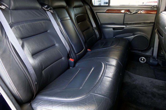 Used 2001 Cadillac De Ville Limousine FWD image 15