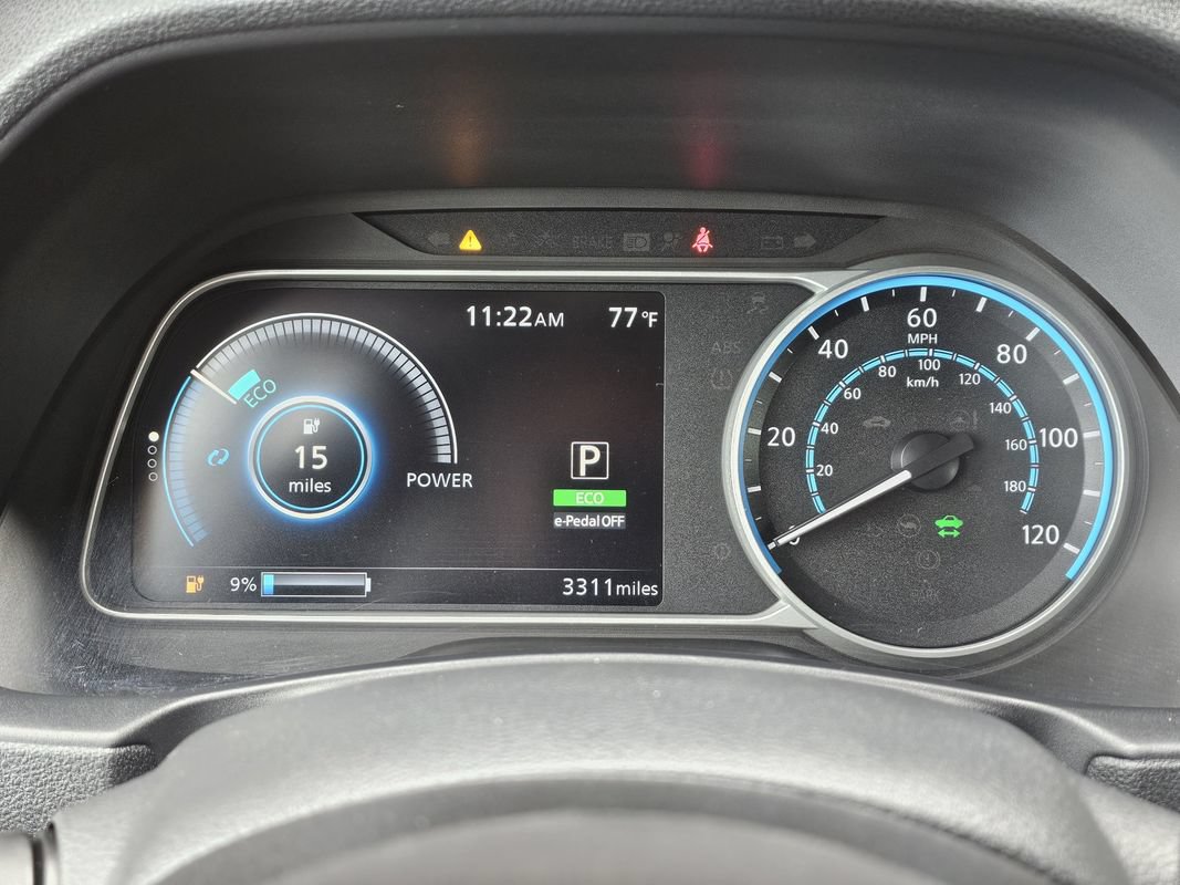 Used 2025 Nissan Leaf S FWD image 18