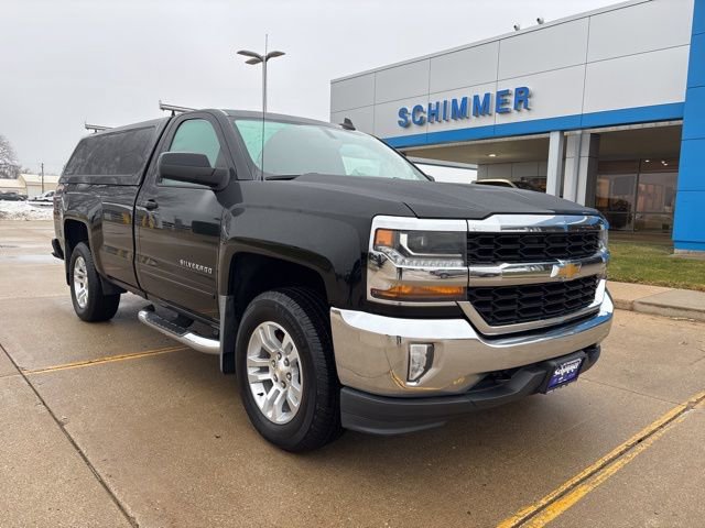 Used 2018 Chevrolet Silverado 1500 LT image 2