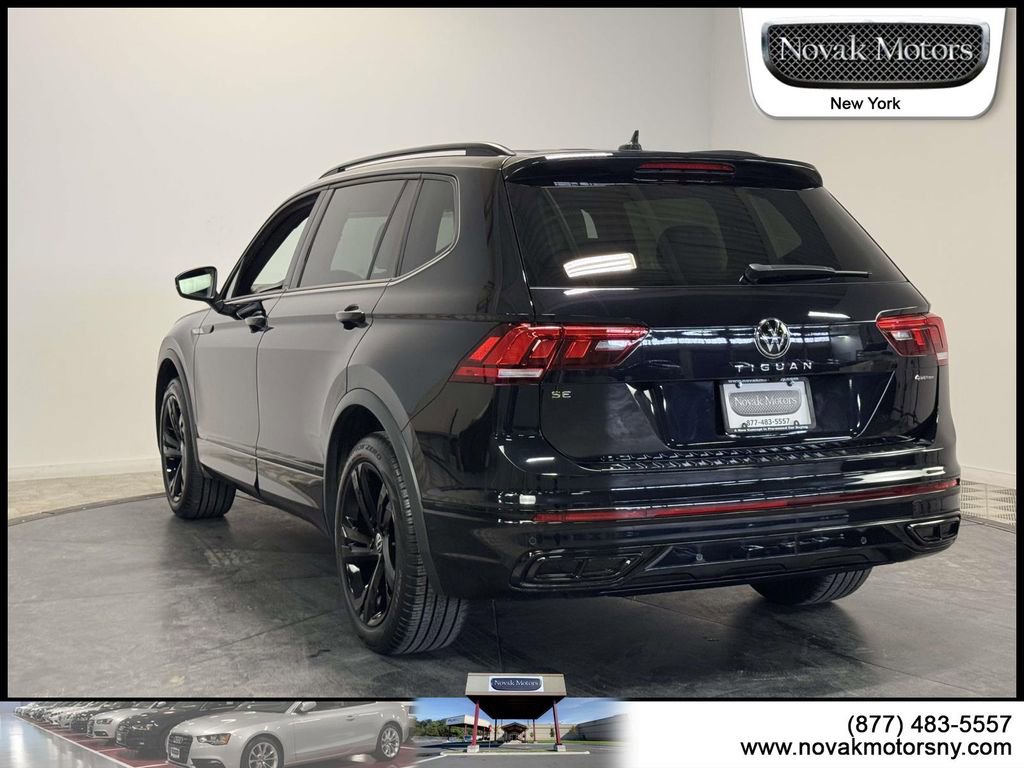 Used 2023 Volkswagen Tiguan SE R-Line AWD/4WD image 7