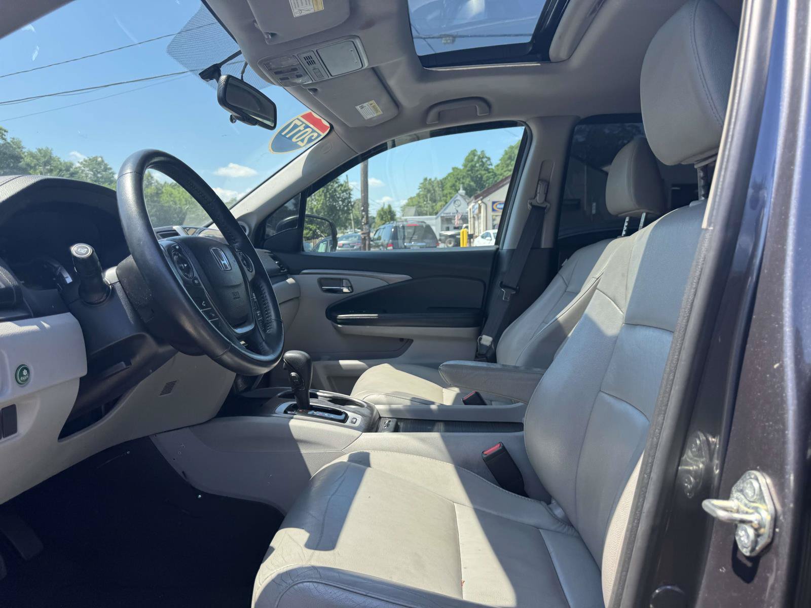 Used 2017 Honda Pilot EX-L image 12