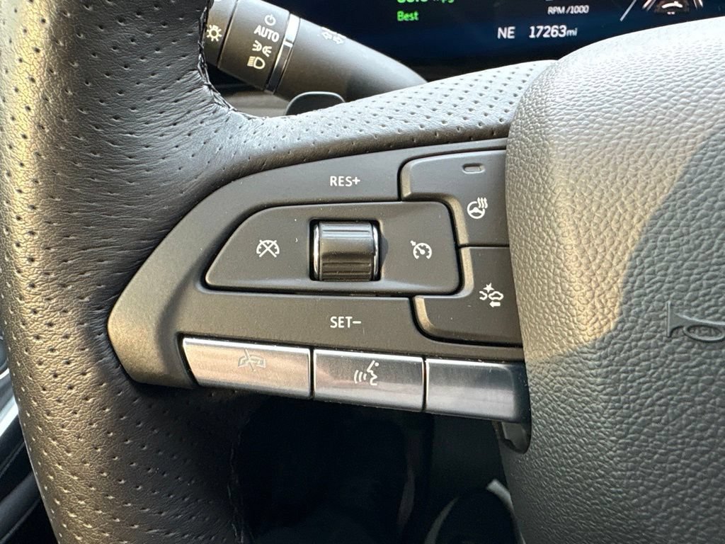Used 2025 Cadillac XT4 Sport AWD/4WD image 32