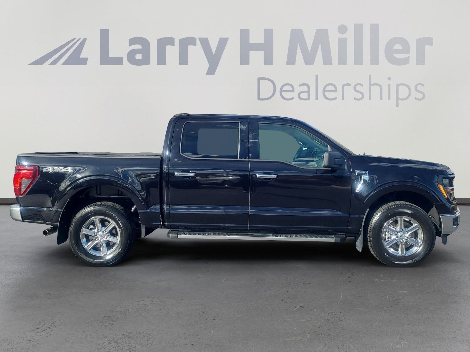 Certified 2025 Ford F150 XLT w/ Equipment Group 301A Standard image 6