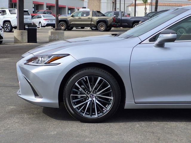Used 2025 Lexus ES 350 w/ Premium Package image 25