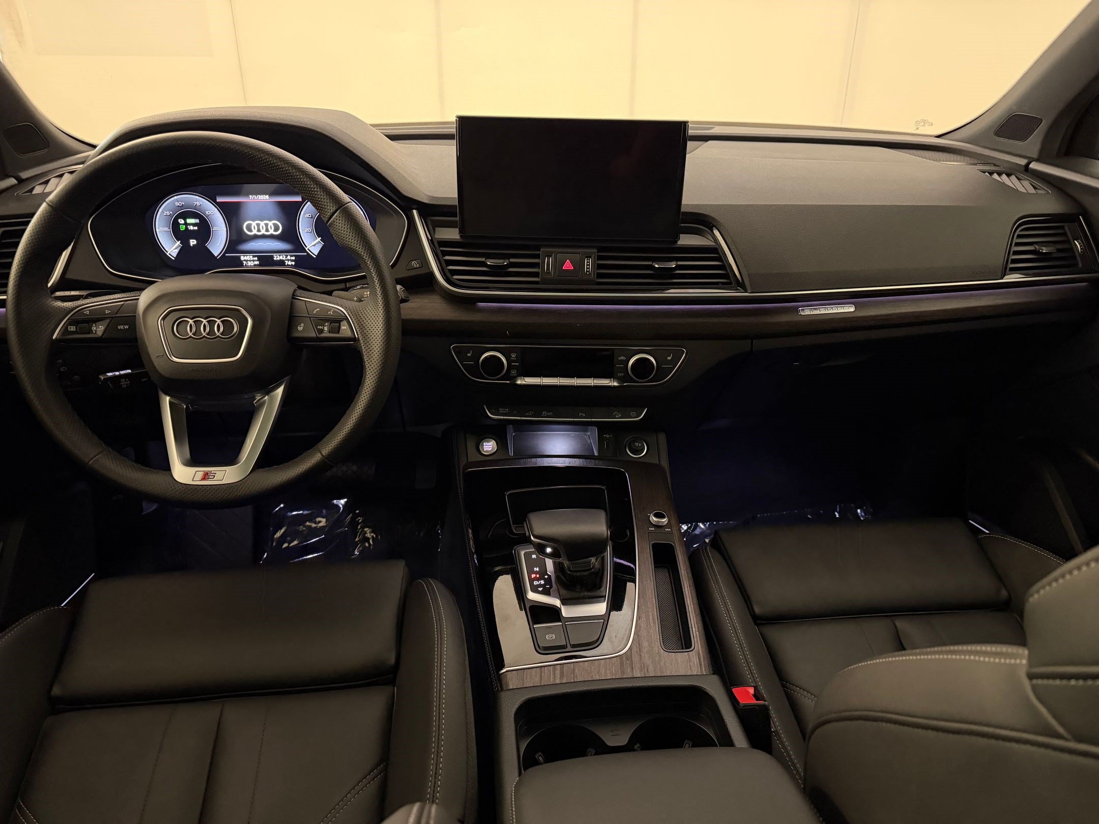 Certified 2025 Audi Q5 e Premium Plus w/ Premium Plus Package AWD/4WD image 16