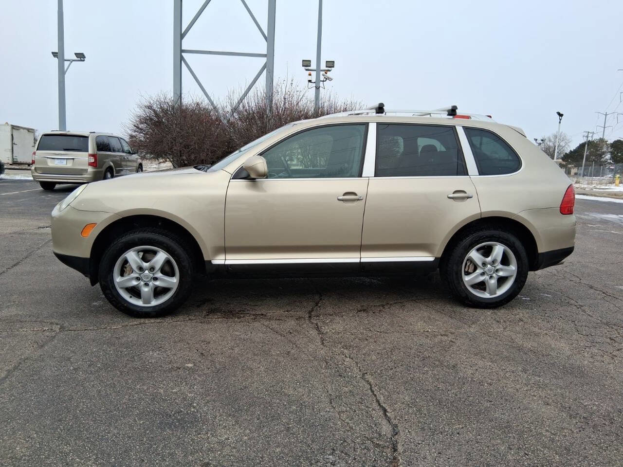 Used 2004 Porsche Cayenne S image 5
