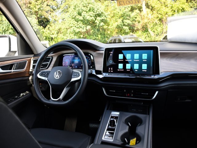 New 2026 Volkswagen Atlas SE image 19