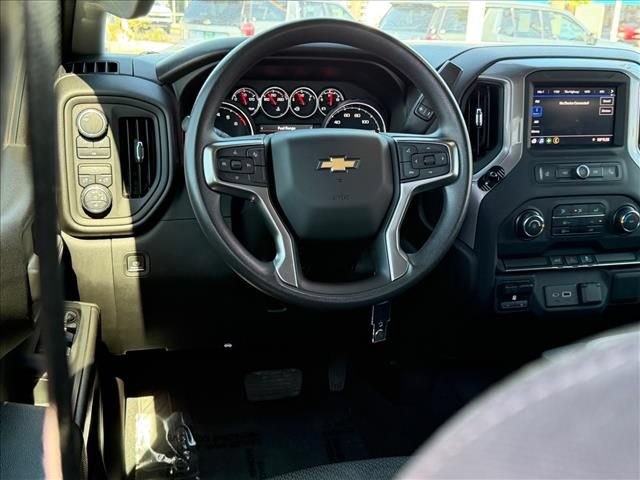 Certified 2021 Chevrolet Silverado 2500 Custom w/ Custom Value Package AWD/4WD image 9
