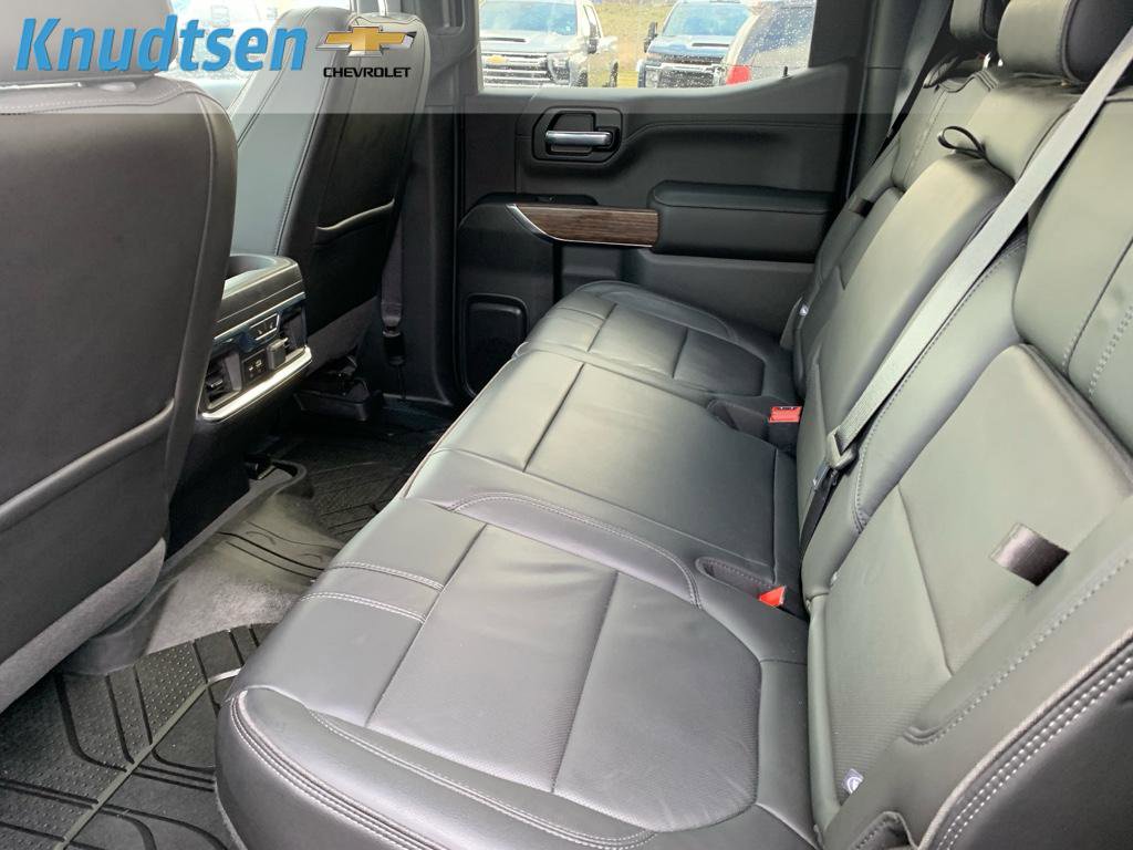 Used 2019 Chevrolet Silverado 1500 High Country w/ Technology Package image 18