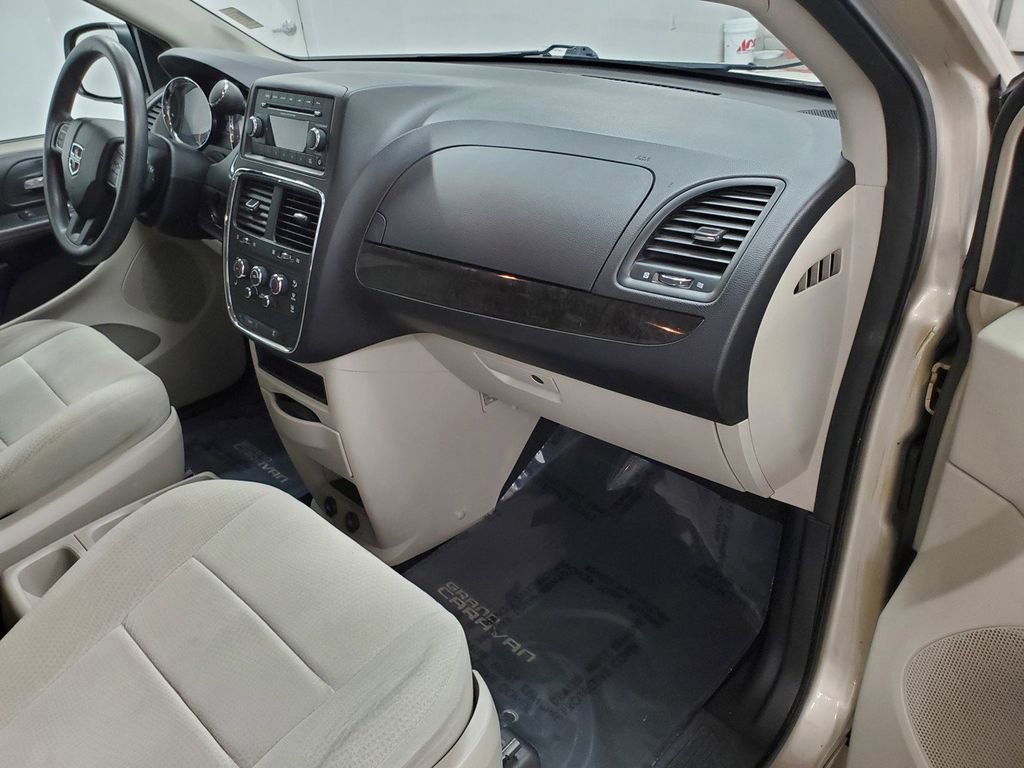 Used 2012 Dodge Grand Caravan SE image 11