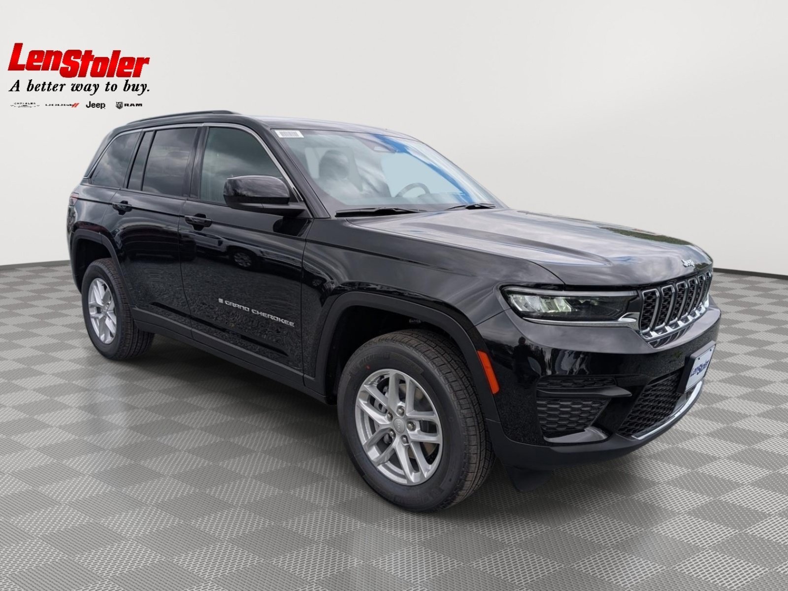 New 2026 Jeep Grand Cherokee Laredo AWD/4WD image 4
