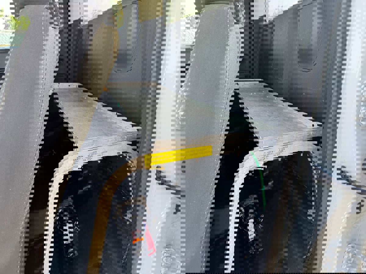 Used 2022 Chevrolet Colorado LT w/ Fleet Safety Package RWD image 17