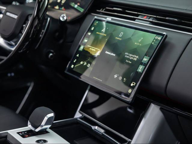 New 2026 Land Rover Range Rover Long Wheelbase SE AWD/4WD image 30